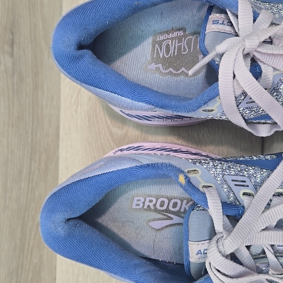 Brooks Women's Adrenaline GTS 22  Running Shoes Sneakers Sz 10.5 Medium B - Picture 4 of 13
